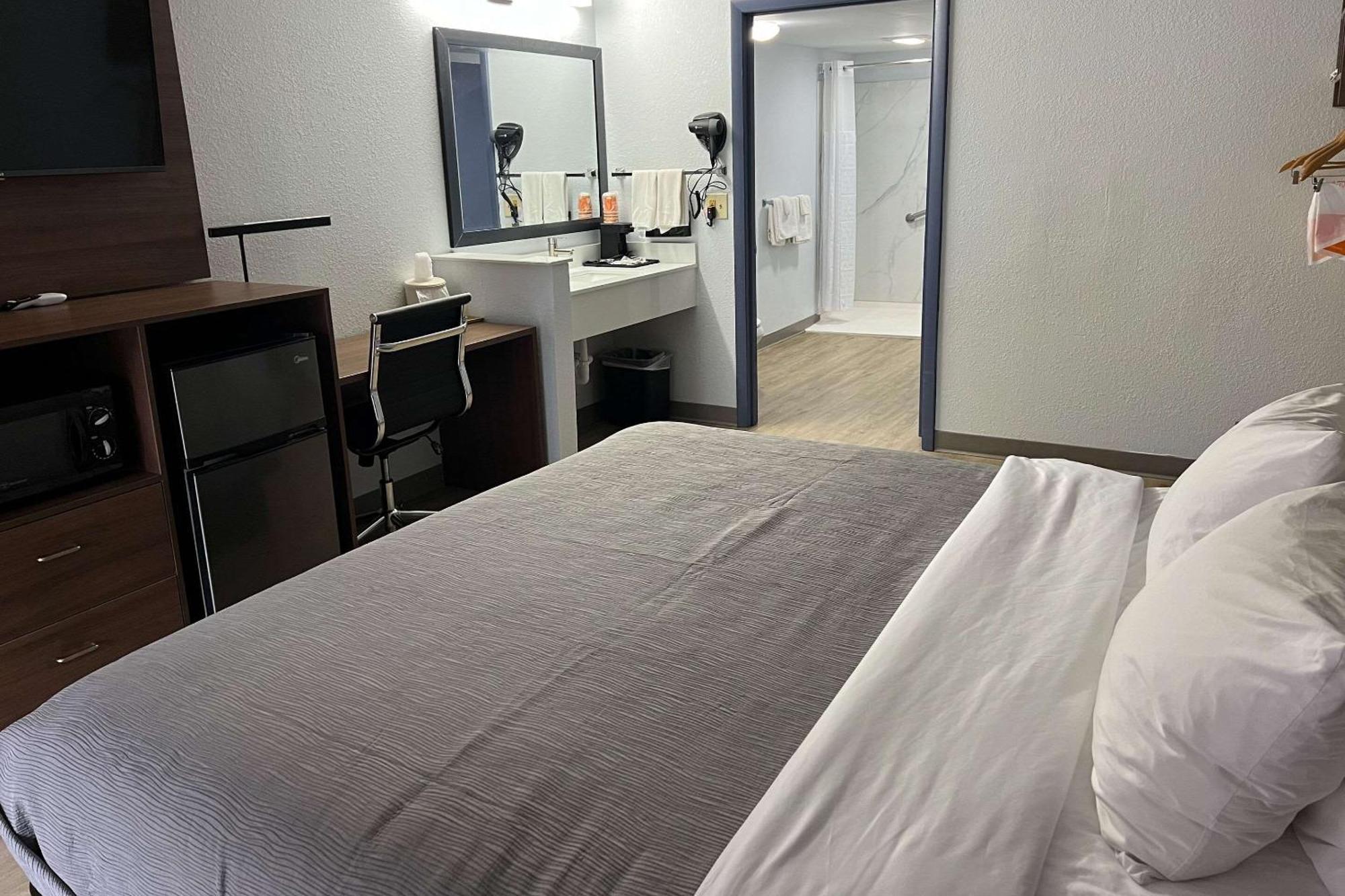 Quality Inn Madison - Huntsville Εξωτερικό φωτογραφία