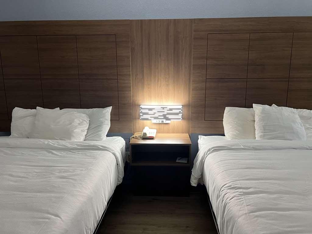 Quality Inn Madison - Huntsville Δωμάτιο φωτογραφία