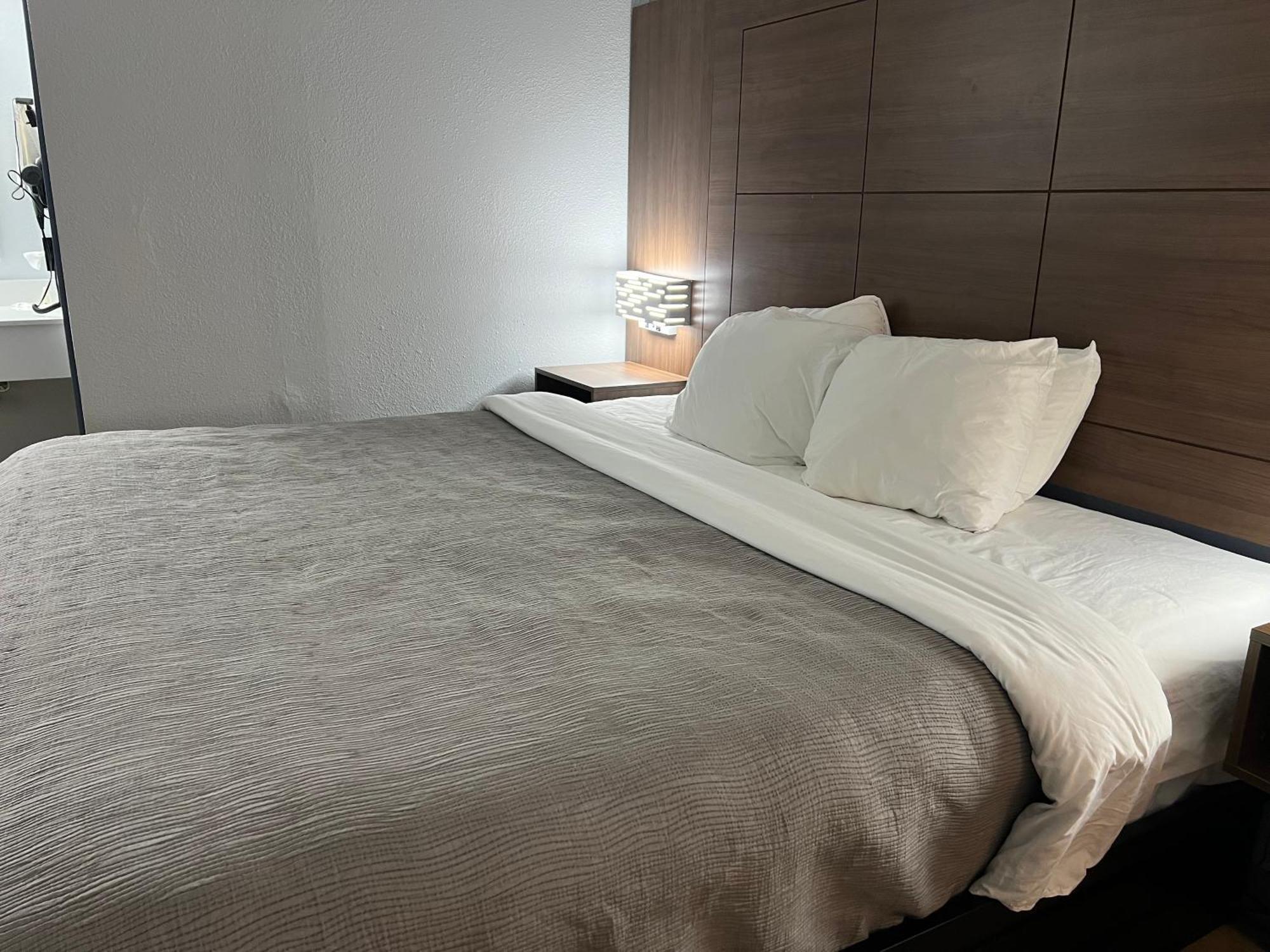 Quality Inn Madison - Huntsville Εξωτερικό φωτογραφία